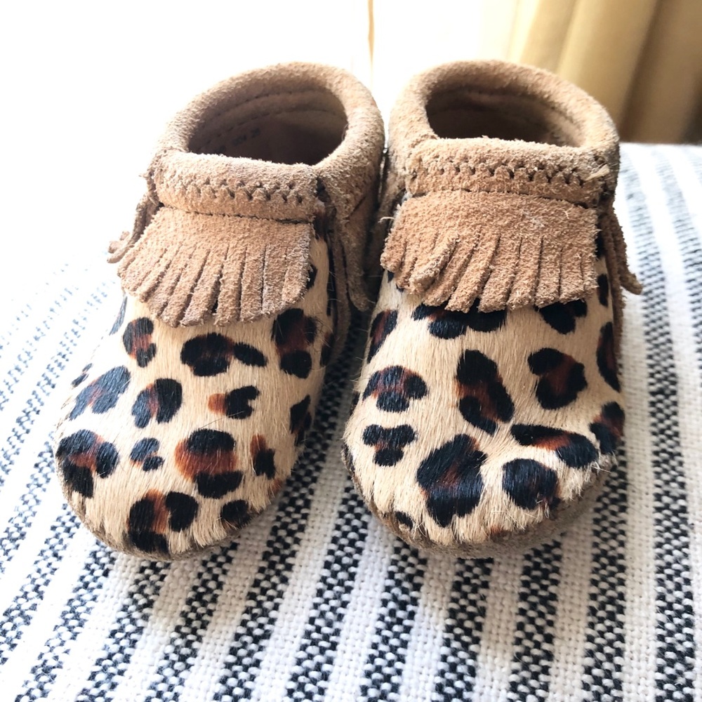 Minnetonka children’s slippers